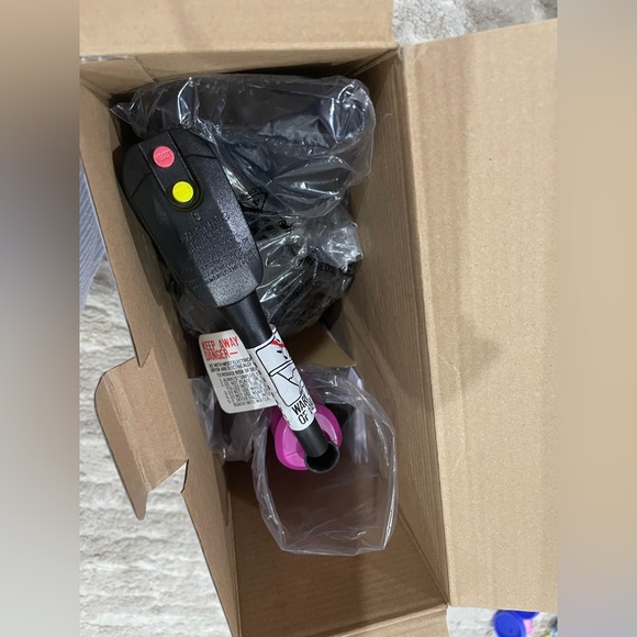 Conair Cord-Keeper Hair Dryer BNIB - Picture 3 of 3